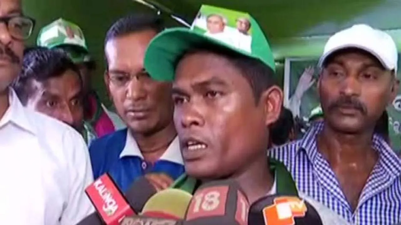 Poor villager who entertained Shah with lunch joins BJD