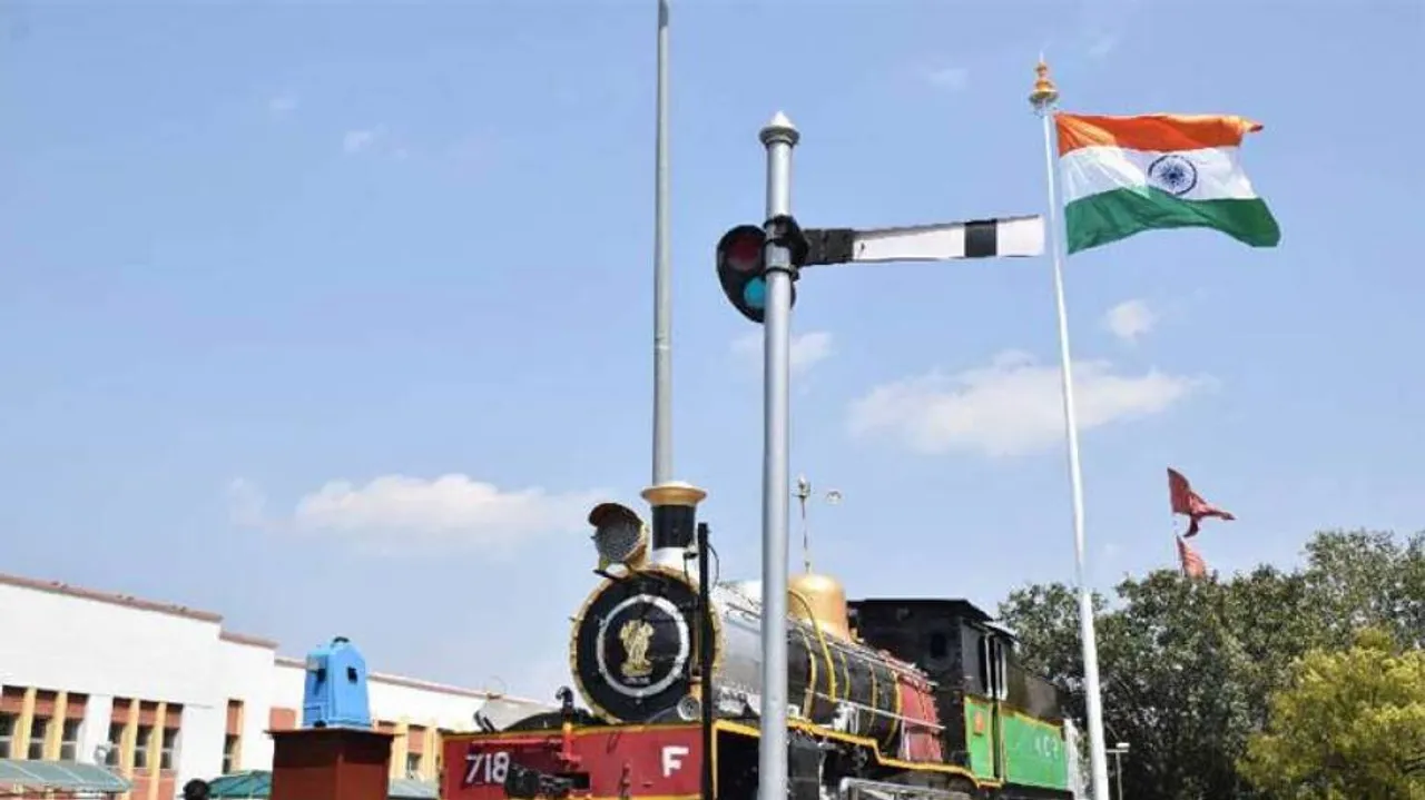 ECoR To 'Instill Patriotism In Passengers' With Tricolours At Rly Stations