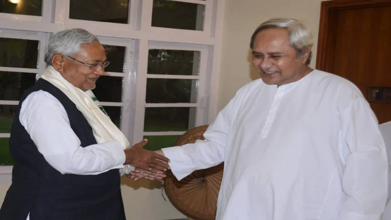 Patnaik prefers to wait on Nitish's grand alliance proposal