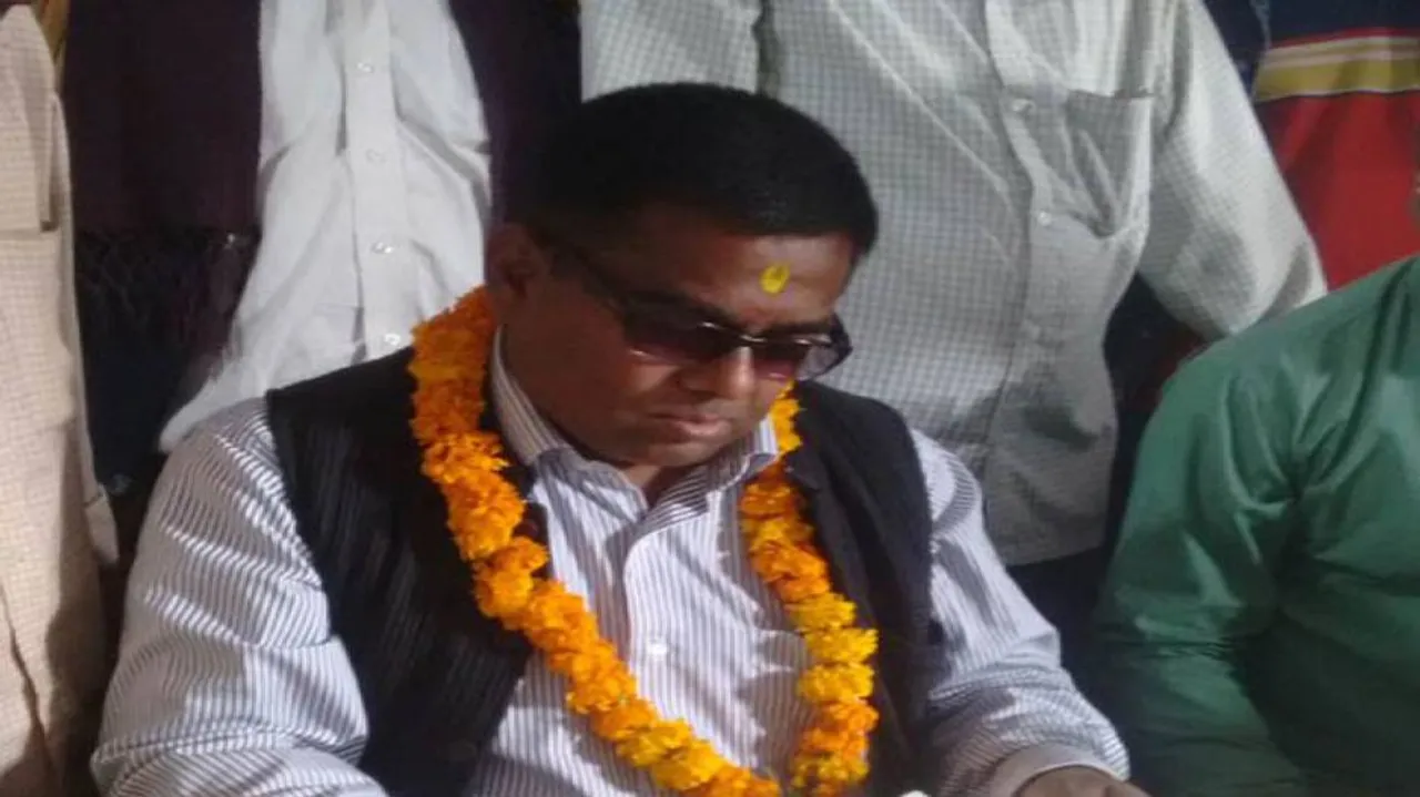 IIT alumni quits lucrative career to fight rural body polls