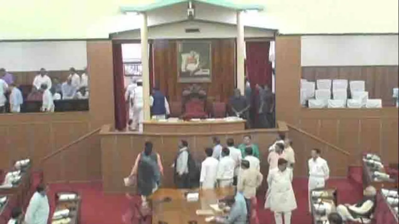Opposition smells corruption in Biju Yuva Vahini programme