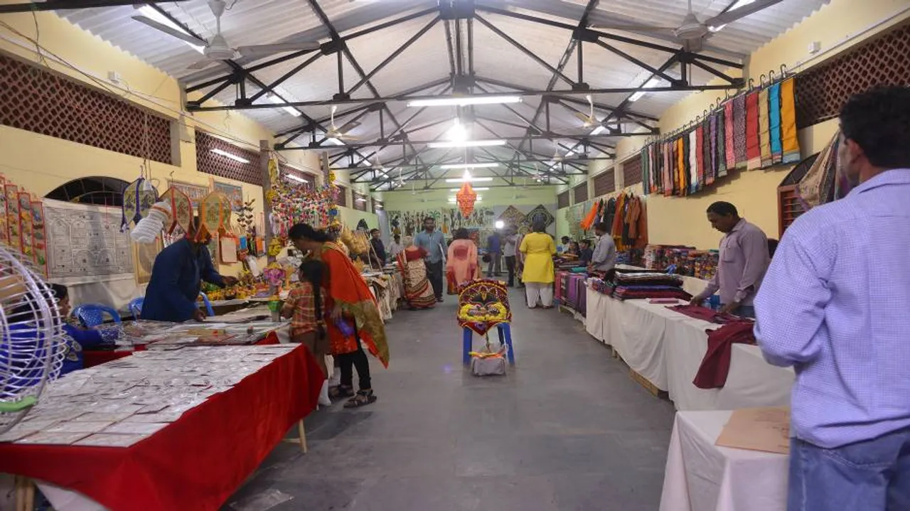 Odisha demands exemption of handloom, handicraft from GST