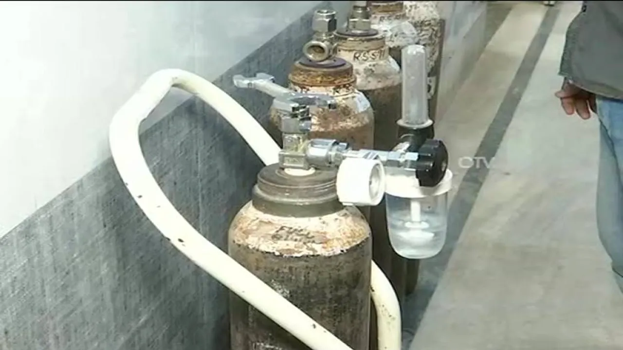 BJP Flays Odisha Govt For Failing To Establish O2 Plants, BJD Hits Back