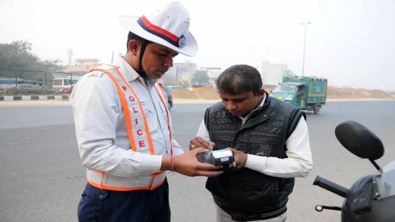 Pay cashless traffic fines on Paytm now