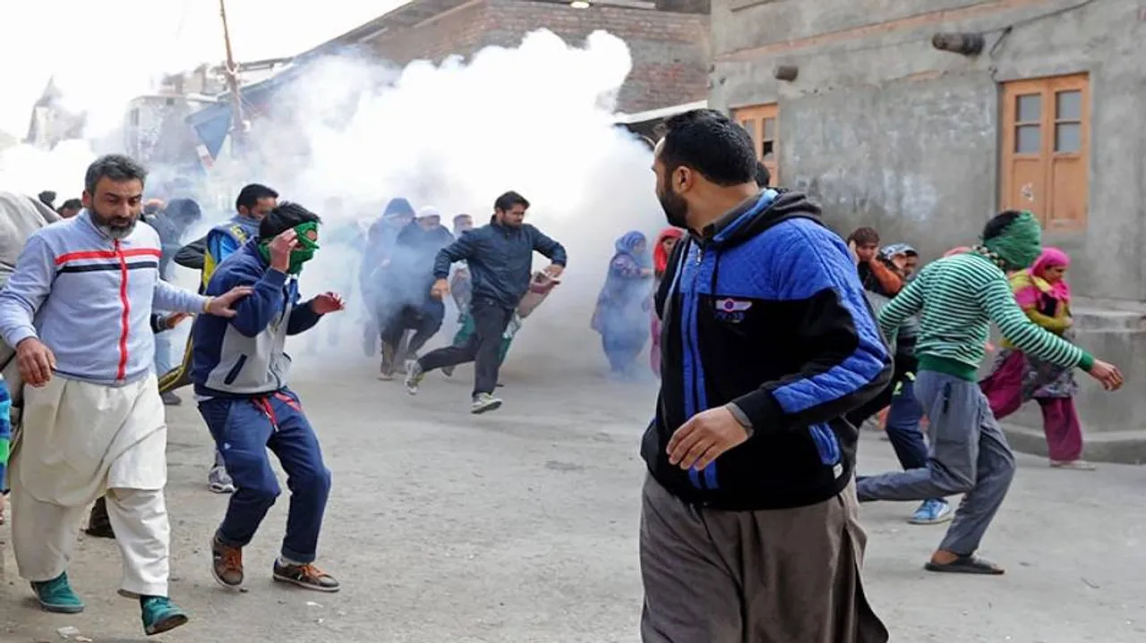 French journalist detained in J&K for filming pellet victims