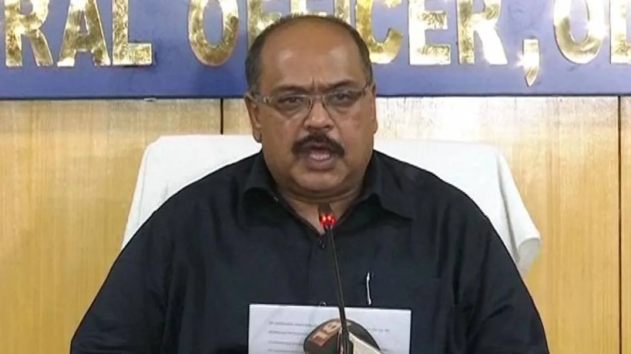 Odisha final phase witnesses brisk polling; Cyclone Fani threat looms over EVMs