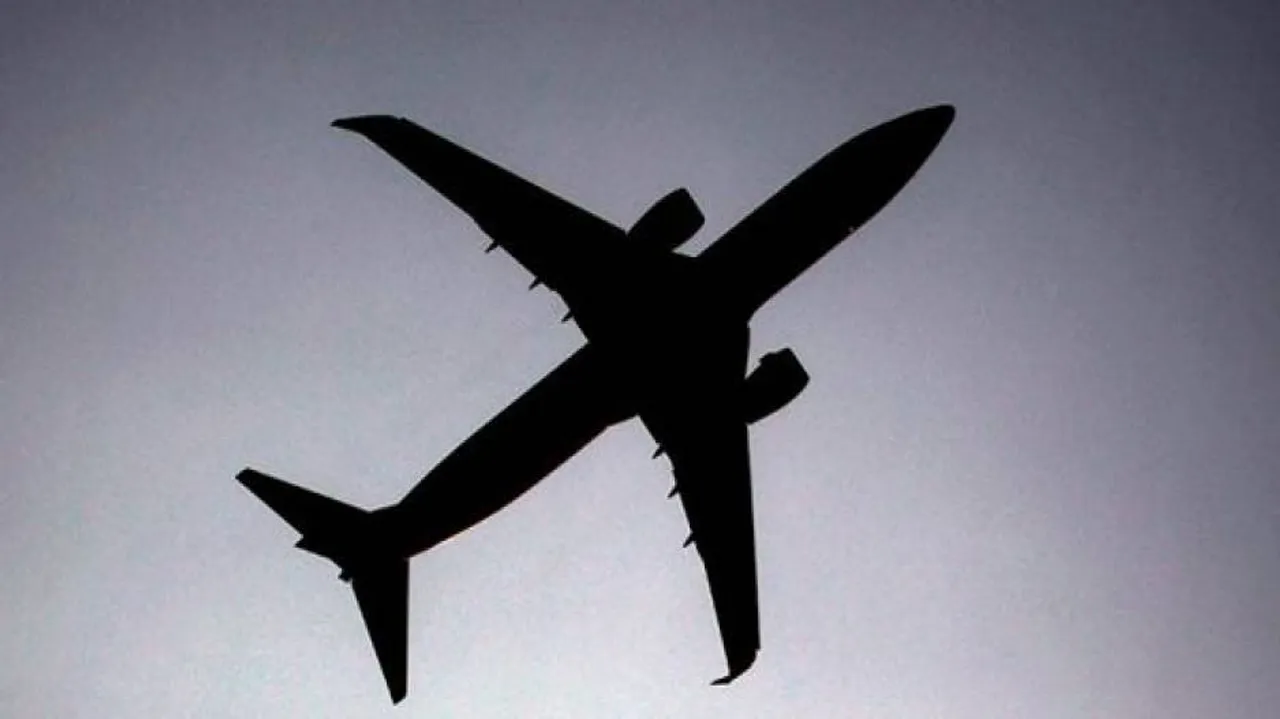 Plane crash in Iran kills 15