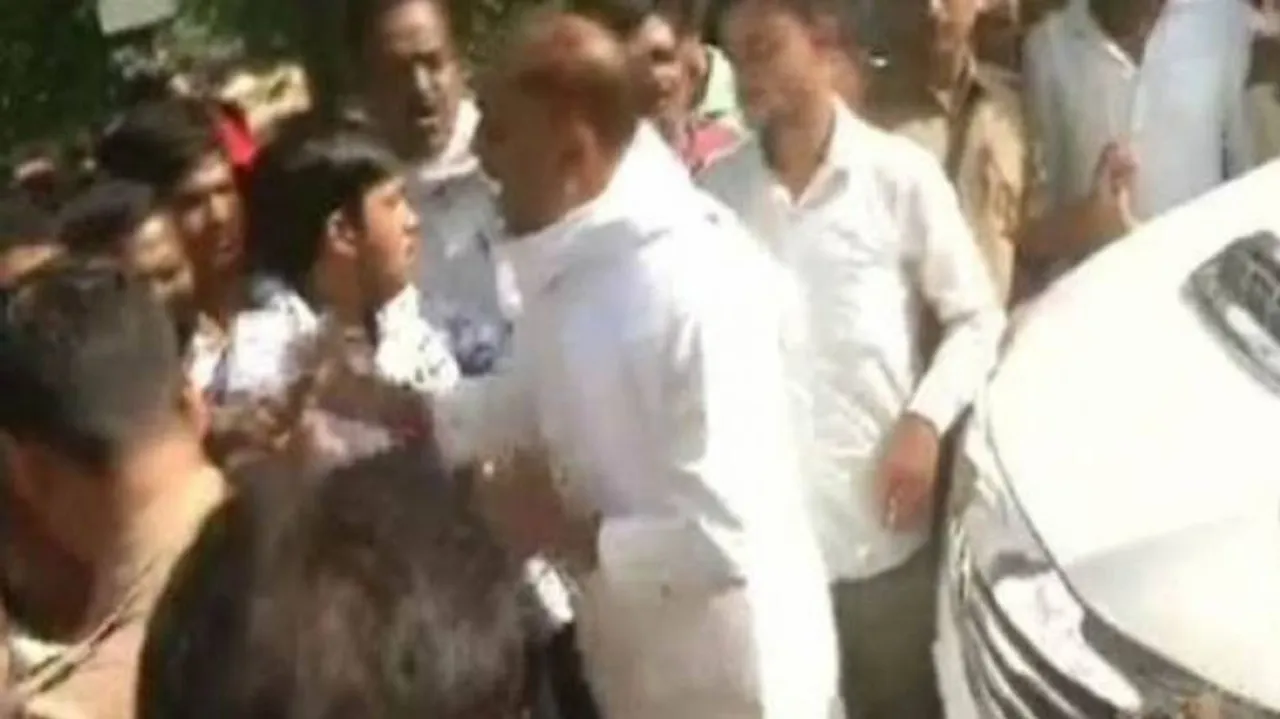 Violence in Sultanpur before polling begins
