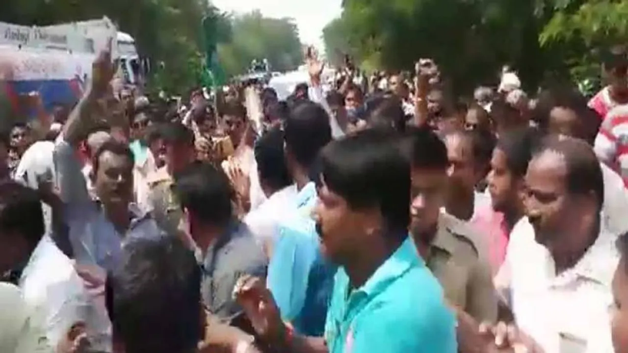 Rift in BJD wide open as two groups scuffle ahead of Kujang Mahila Samavesh