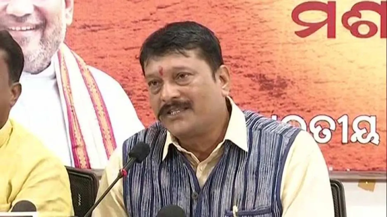 Is Rs 1000, 50 Kg rice enough for cylone Titli affected, questions BJP