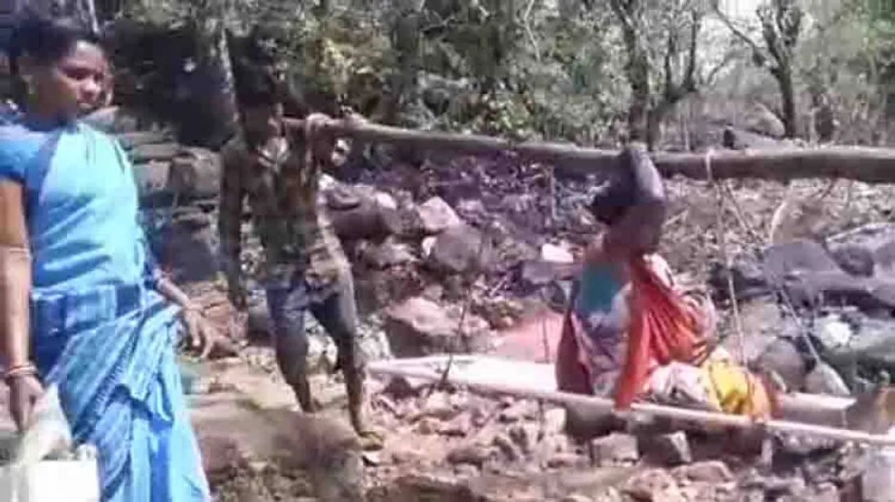 Pregnant woman delivers baby while being carried in sling in Malkangiri