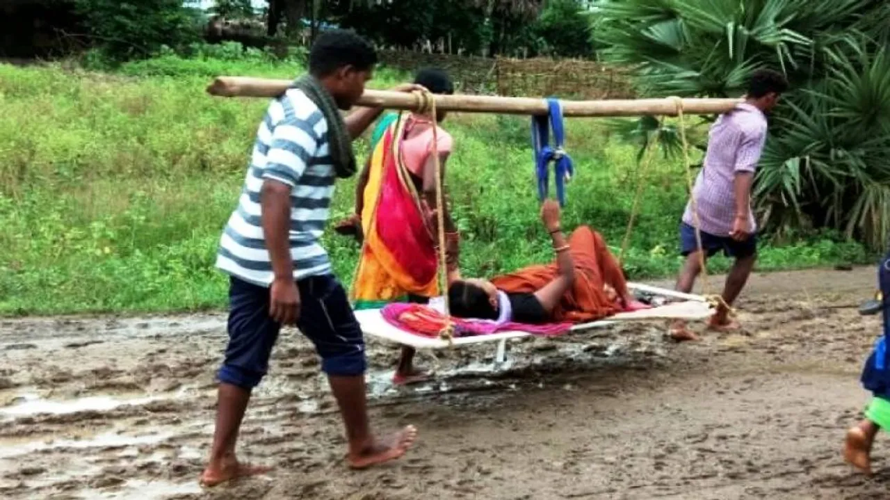 Pregnant women carried in a sling for 3 kms in Malkangiri