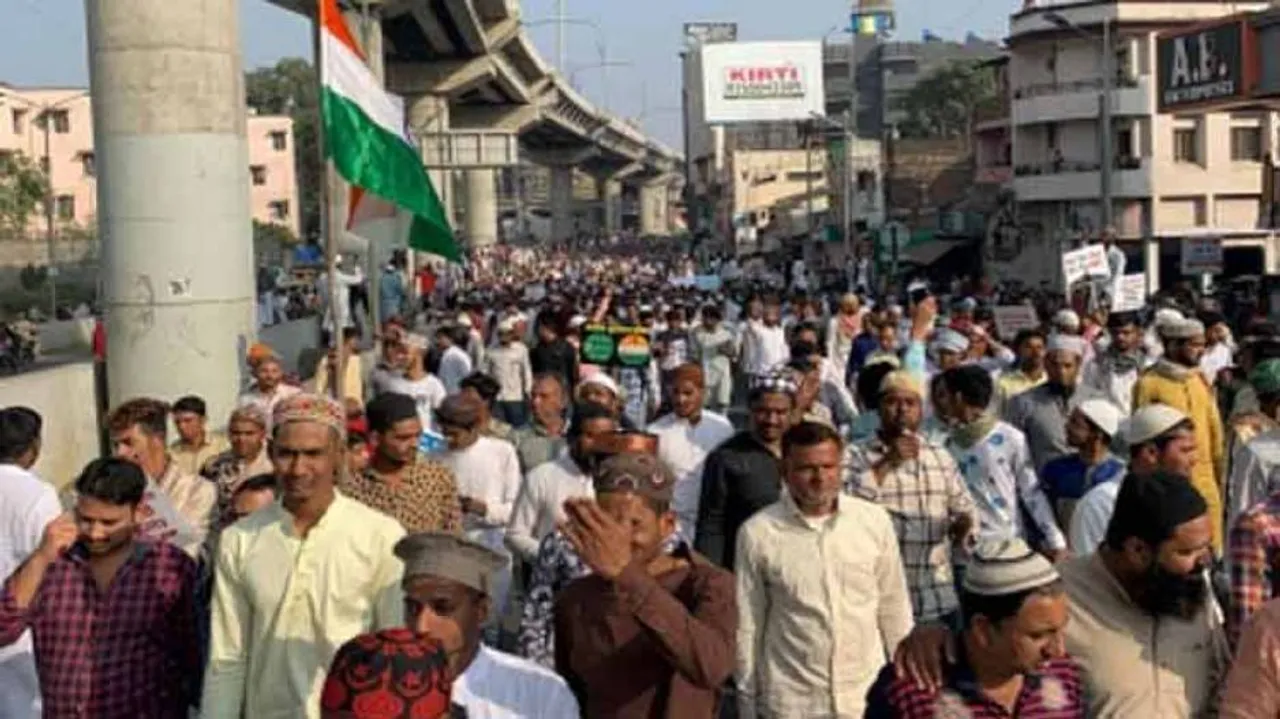Violence Mars Maharashtra CAA Protests, 13 Govt Vehicles Damaged