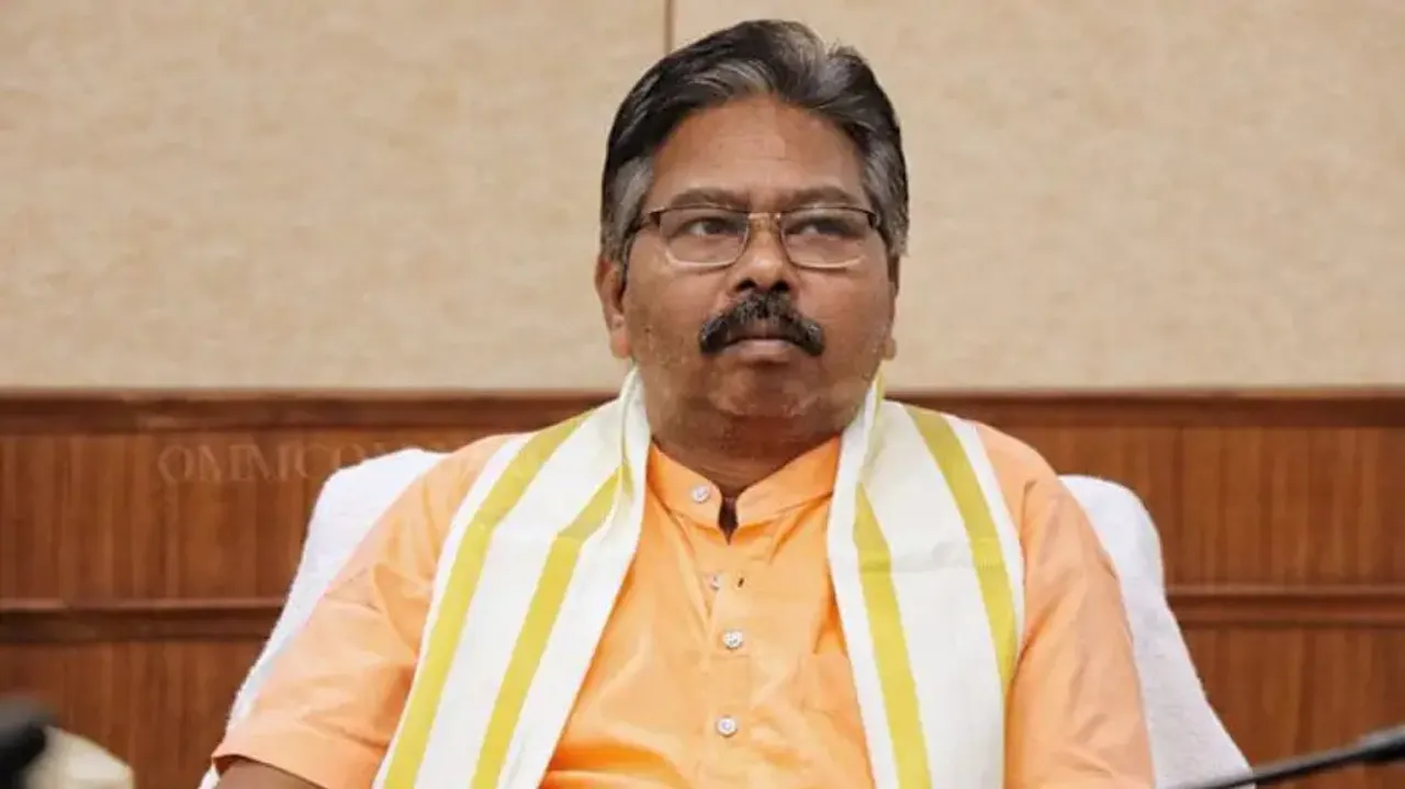 Officers appointed through UPSC are 'dacoits': Union Minister Bisheswar Tudu