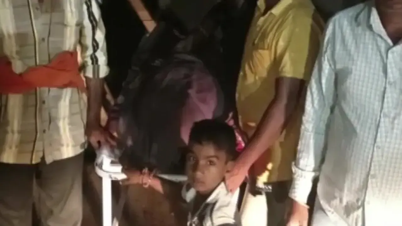 Mahaprayan fails again, family members carry woman's body on stretcher for 8km in Odisha
