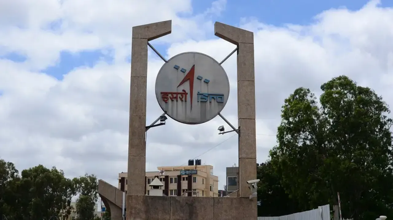 ISRO expected to touch 424 foreign satellite launches on Saturday