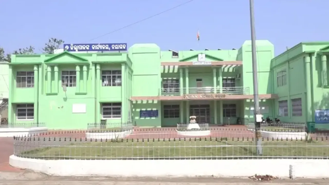 Twist in Nayagarh bribery case: Miners accusing Collector of Rs 25L graft now booked for illegal qua