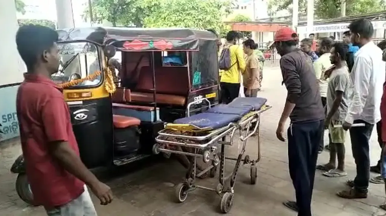 2 West Bengal tourists drown in Puri sea, another rescued 