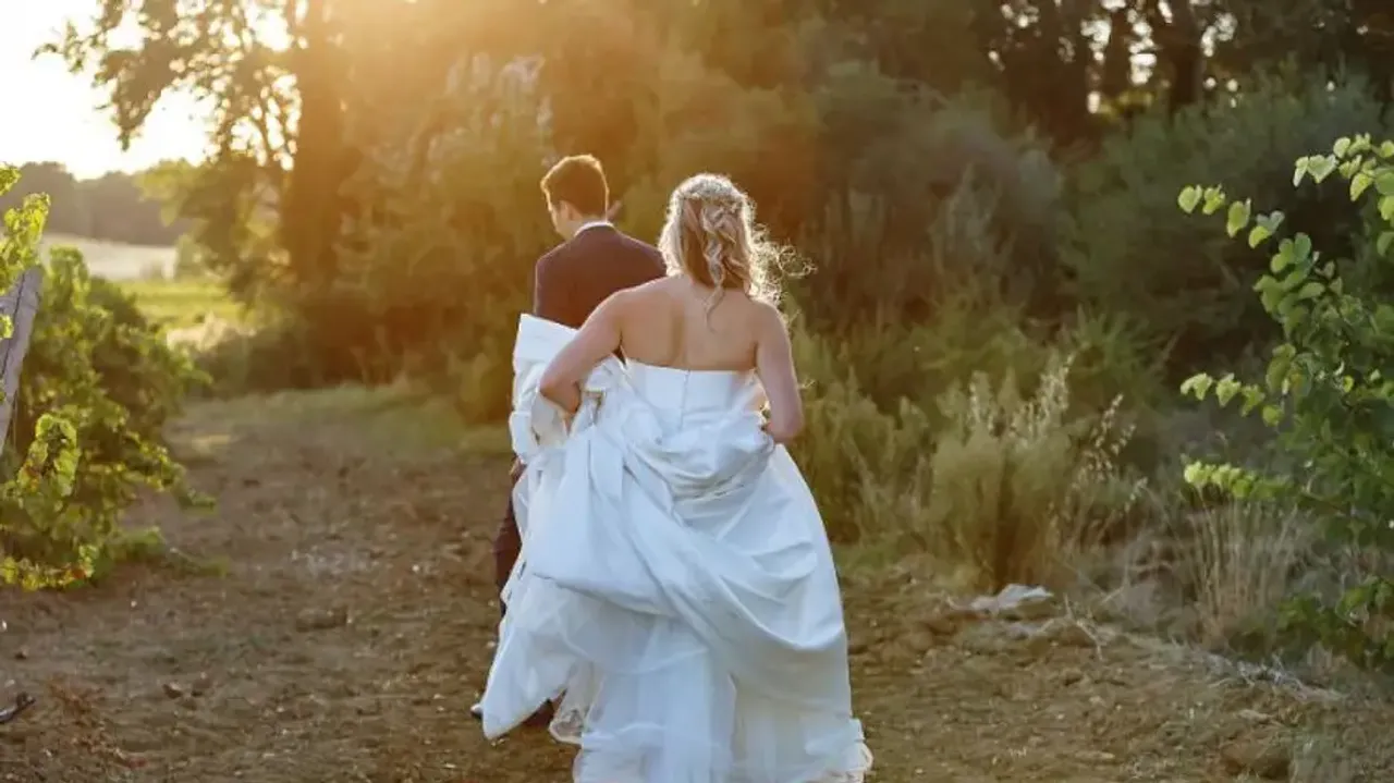 Divorced woman seeks refund from wedding photographer after 4 years