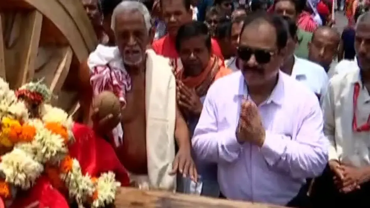 Puri Rath Yatra: 'Chaka Dera' ritual performed in Puri 
