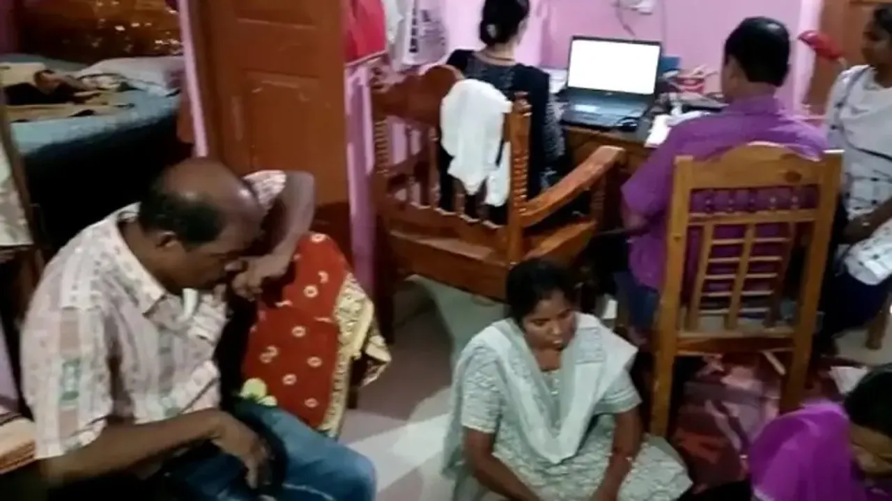 Odisha police IIC lands in Vigilance net for amassing disproportionate assets; house raided   