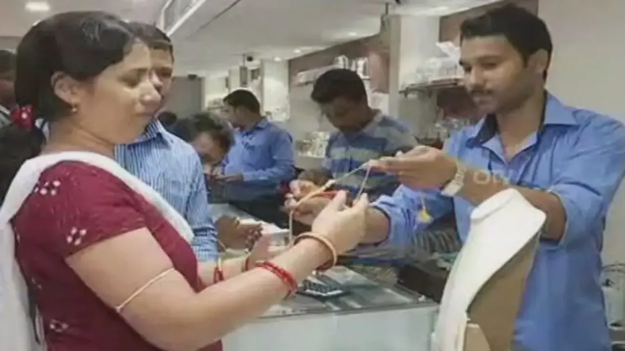 Odisha sees gold rush as RBI’s decision to withdraw Rs 2000 notes triggers panic buying