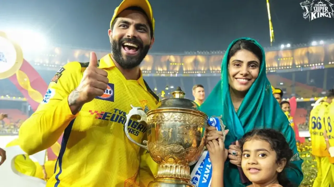 Ravindra Jadeja with wife Rivaba and daughter