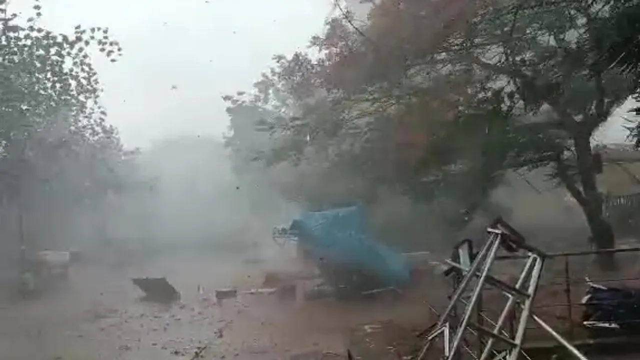 Thunderstorm Alert For Several Indian States