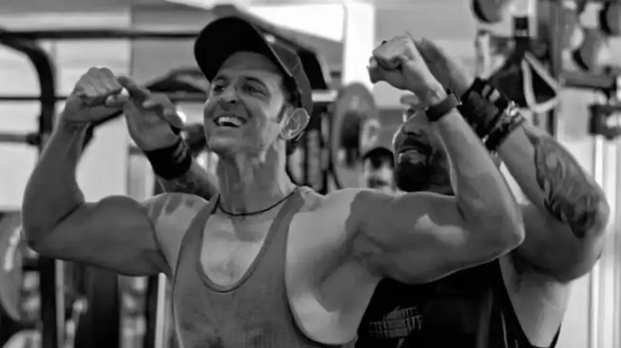 Hrithik Roshan’s secret to his ‘Greek God’ body is Vitamin D’hoop – check drool-worthy pics