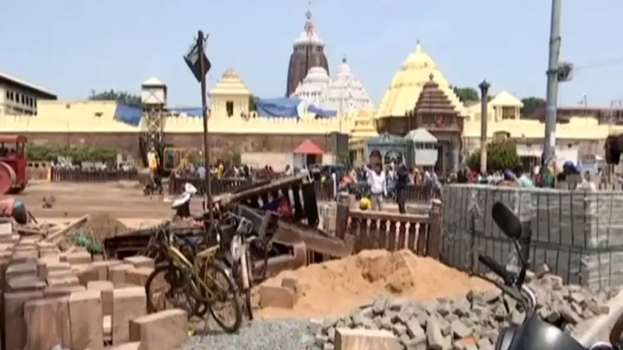 Singhadwar Of Srimandir 