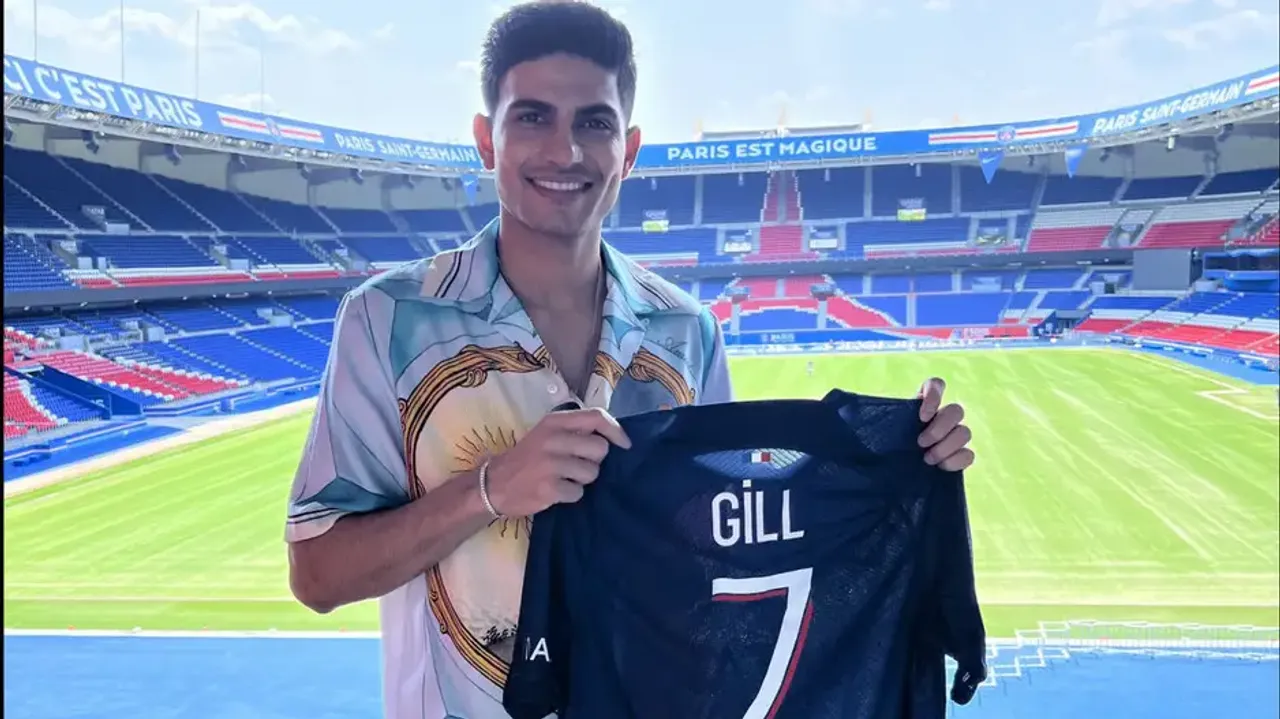 Shubman Gill with PSG jersey