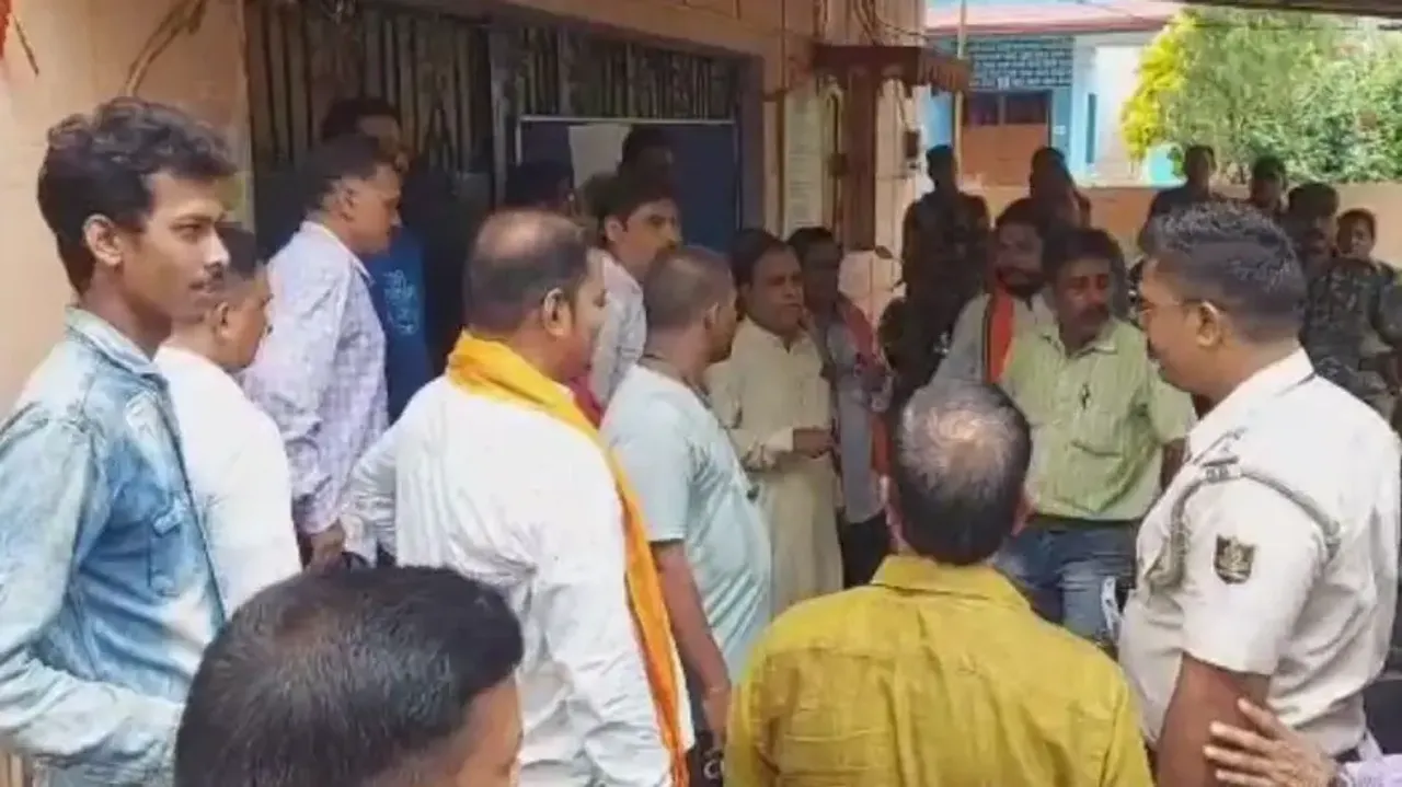 BJP activists lock up TPCODL office in Dhenkanal