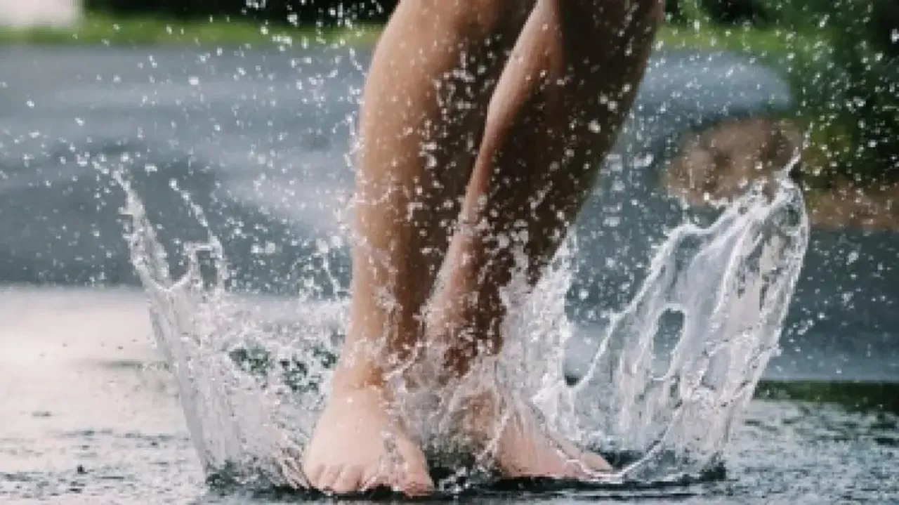 How to stay fit during rainy season... Here's expert advice