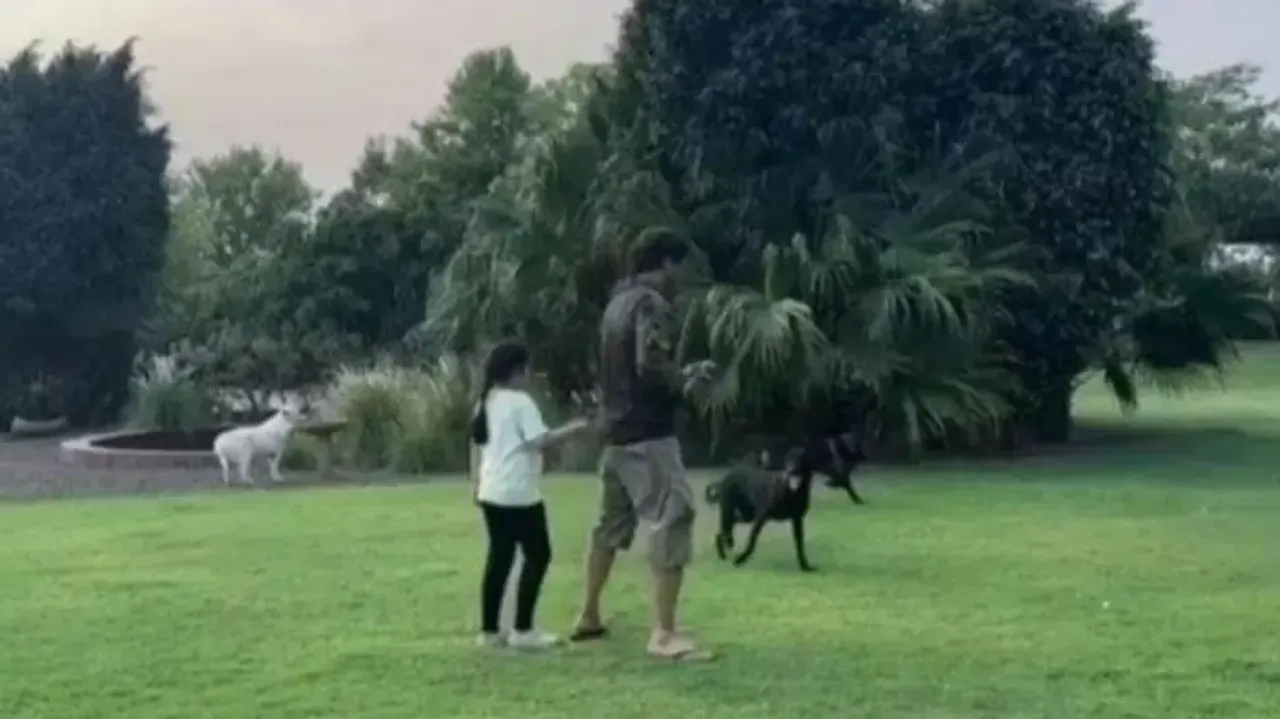 MS Dhoni and daughter Ziva 