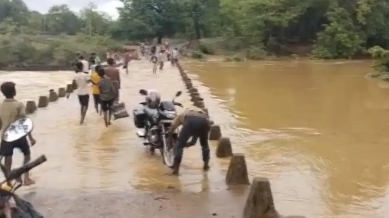 Heavy rain lashes Odisha