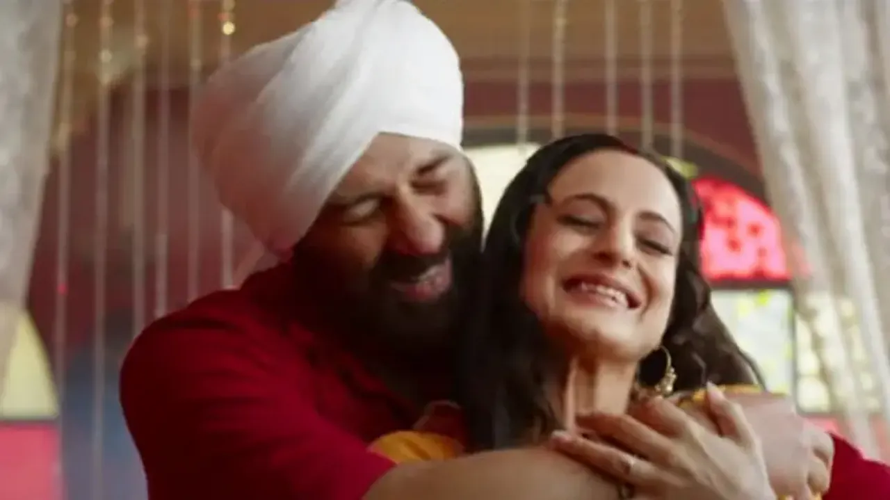 Sunny Deol & Ameesha Patel’s ‘Udd Jaa Kaale Kaava’ magic in Gadar 2 driving netizens crazy