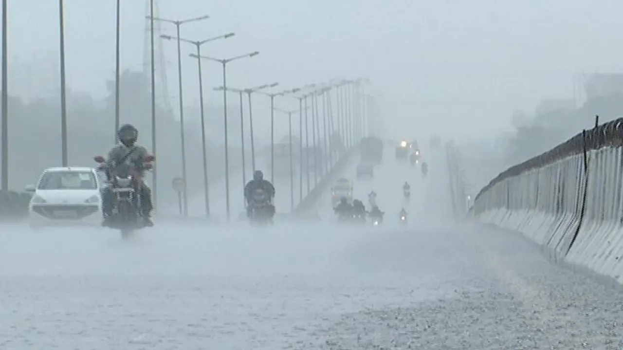 IMD predicts moderate to heavy rainfall in these Odisha districts today
