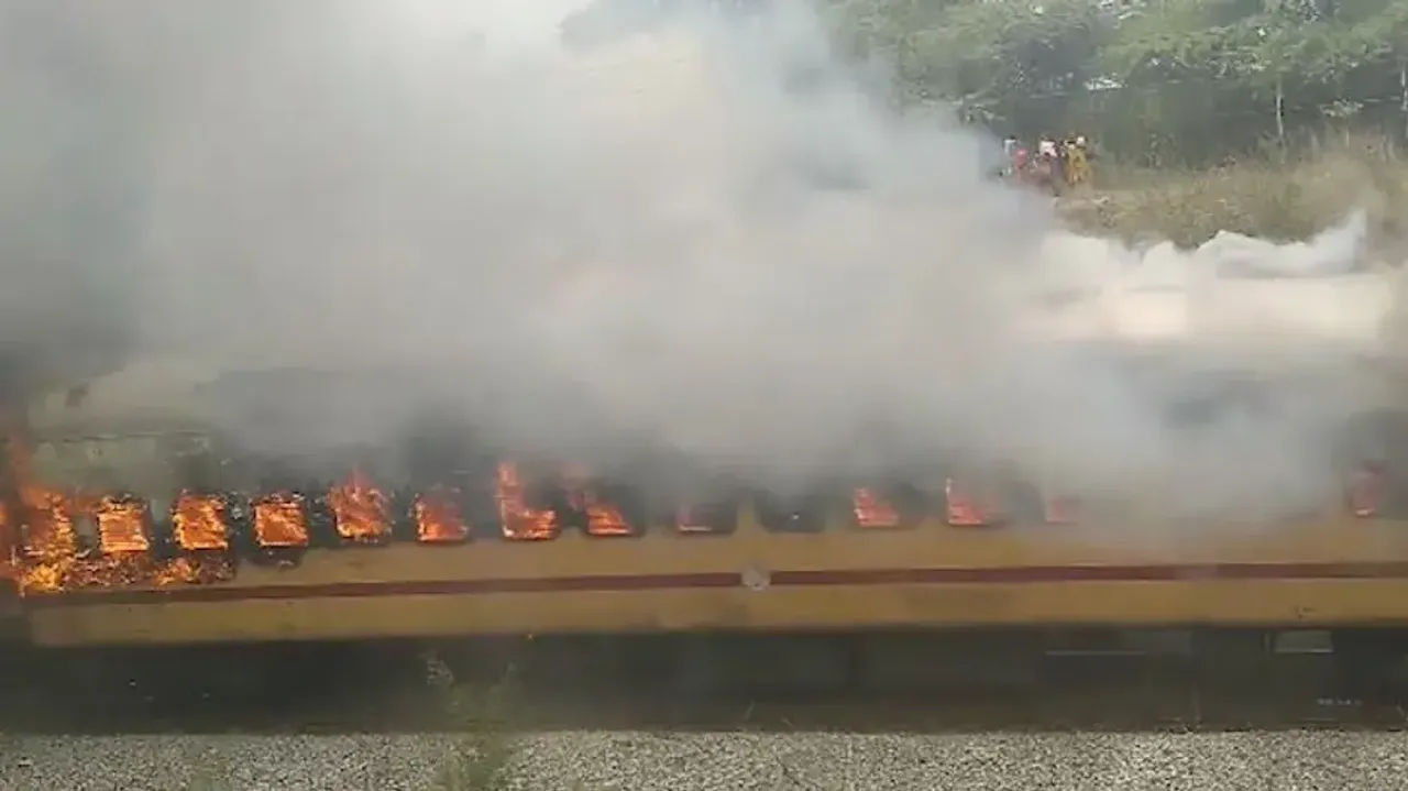 Howrah-Secunderabad Falaknuma Express fire mishap: Passengers recount ordeal 