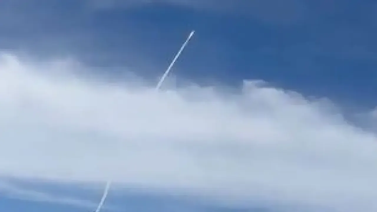 Video of Chandrayaan-3 lift-off from flight window goes viral, watch