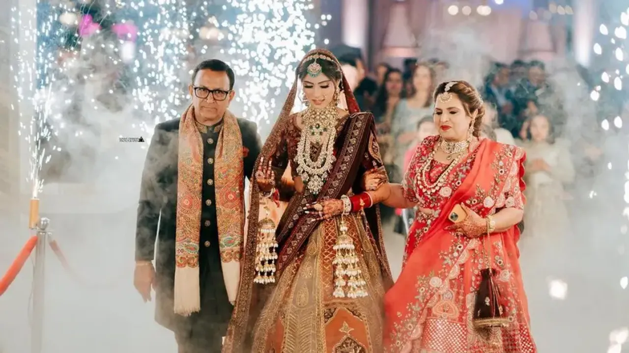 Bride’s unique entry makes netizens go aww