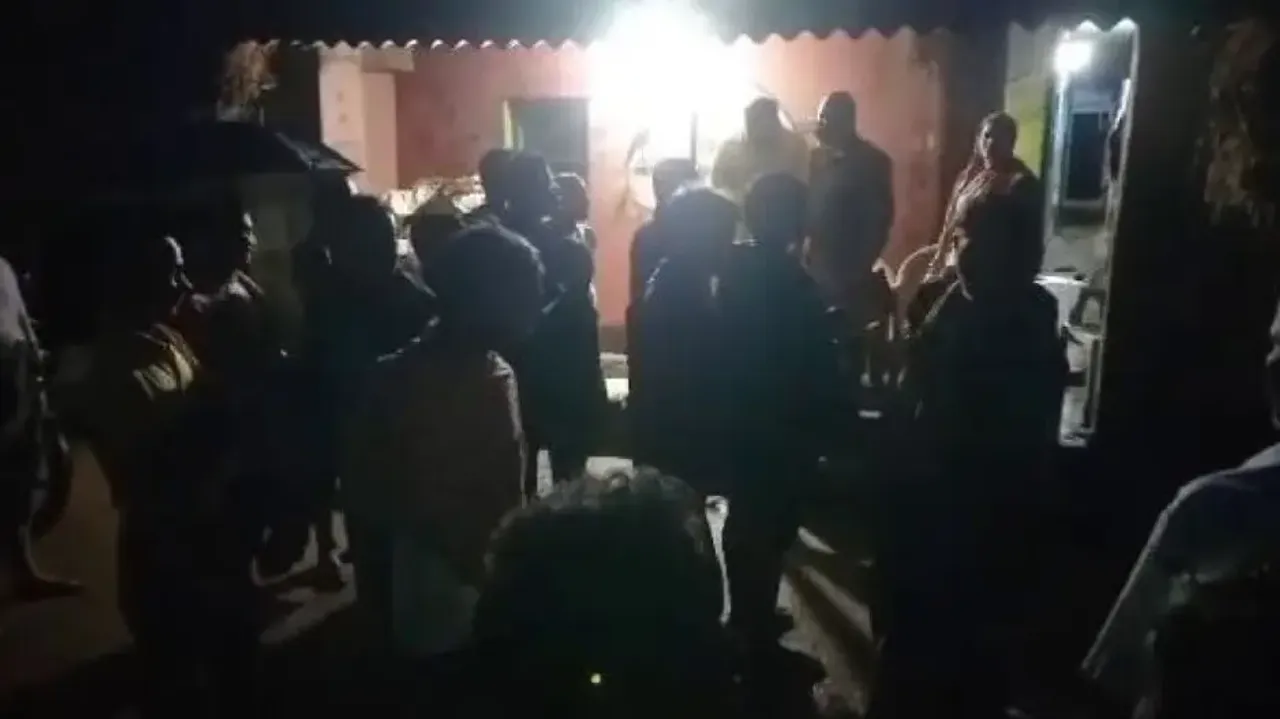 Woman jumps into well with 9-month-old son over family dispute; infant dies 