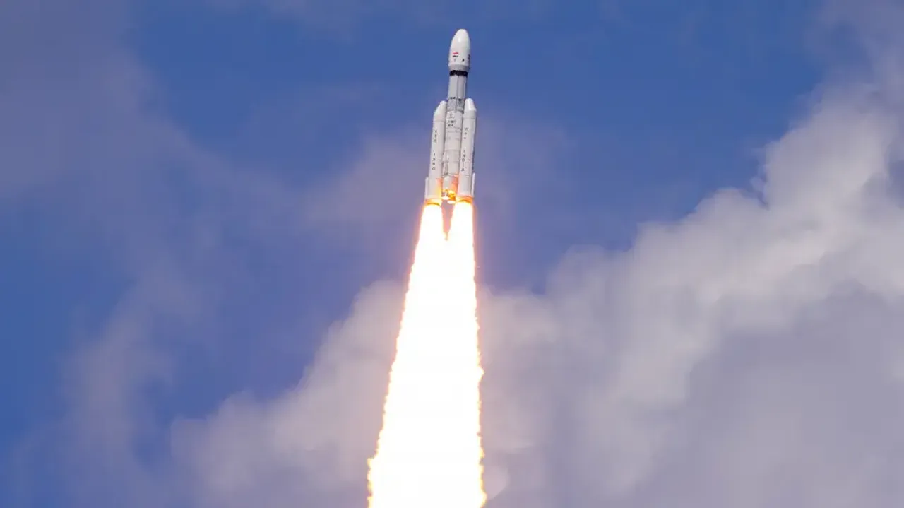 ISRO raises the orbit of Chandrayaan-3 by firing the onboard motors