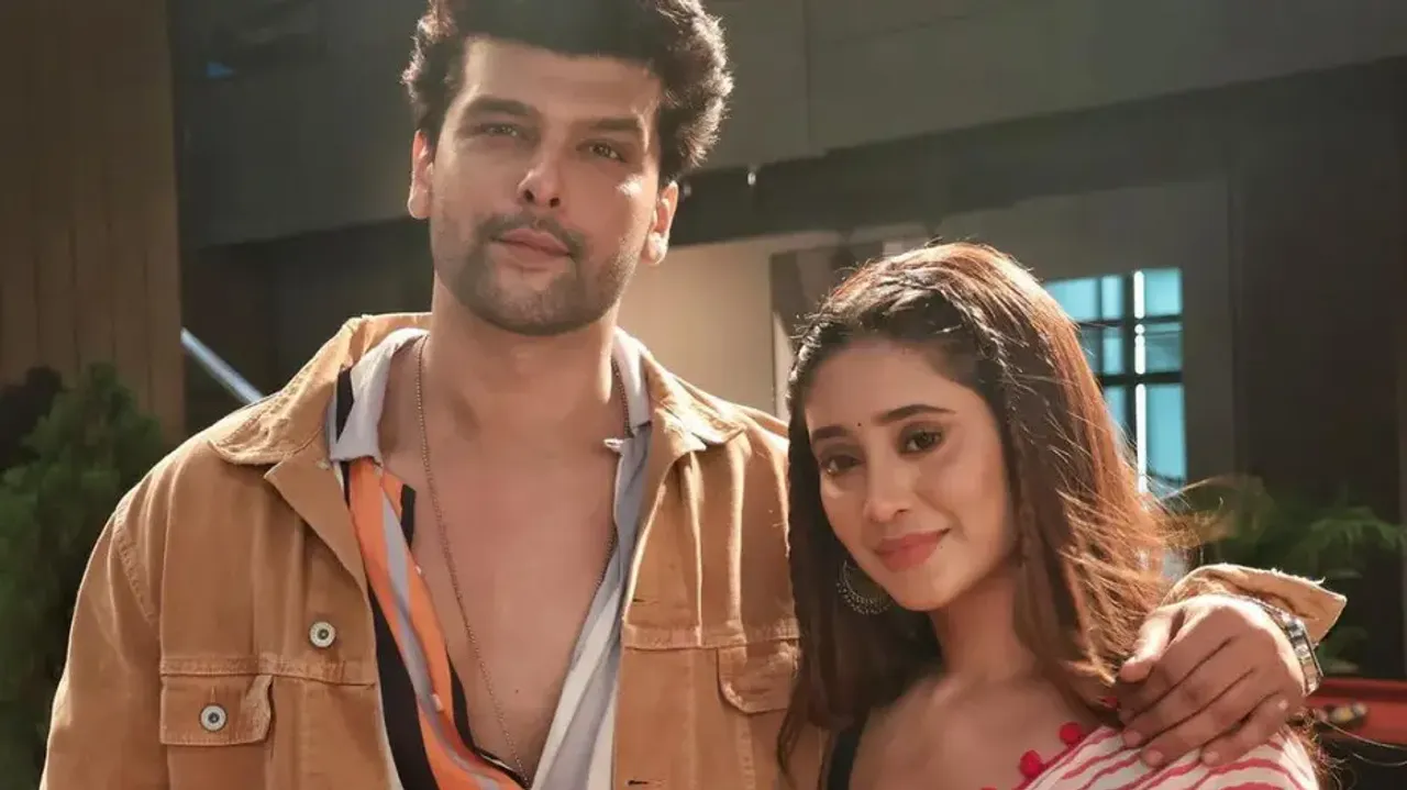 Reyansh (Kushal Tandon) and Aradhana (Shivangi Joshi) 
