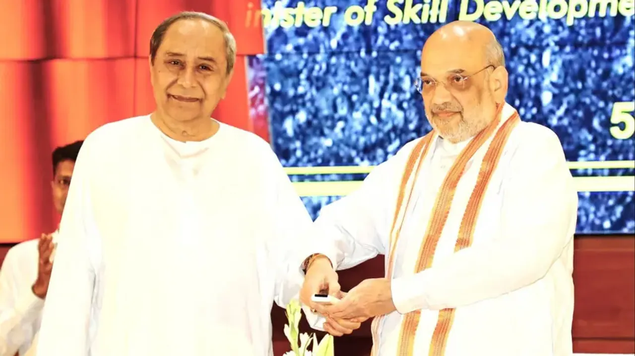 Amit Shah with Naveen Patnaik