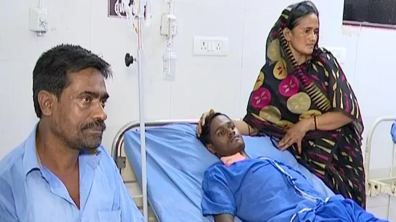 Massive tumour removed from youth’s abdomen