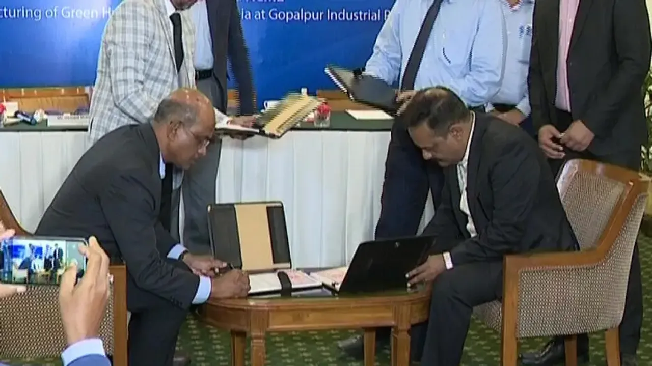 MoU Signed Between Tata Steel SEZ & ACME Cleantech Solutions