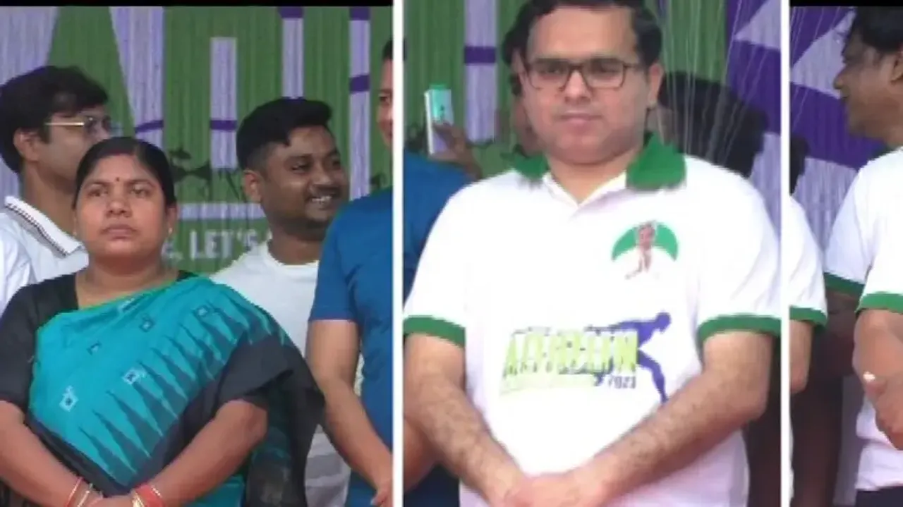 T-shirt with CM's logo controversy