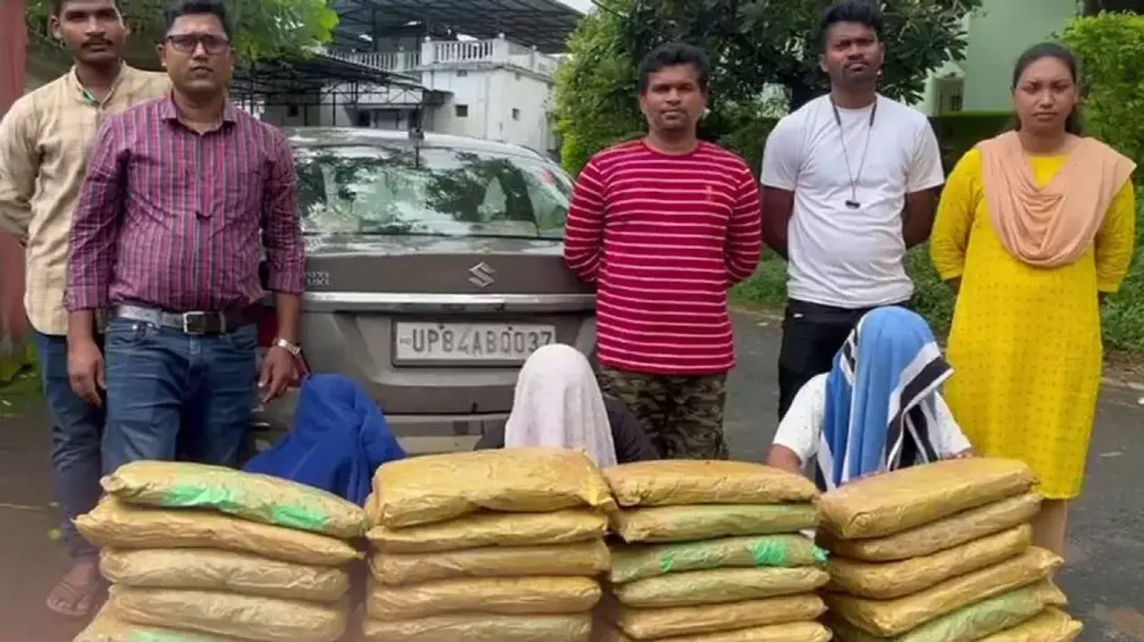1 quintal ganja seized from car using doctor sign in Odisha’s Sambalpur