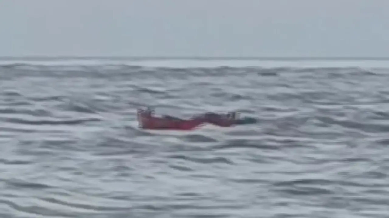 Paradip boat capsize: Search ops by Coast Guard continues for 3 missing fishermen