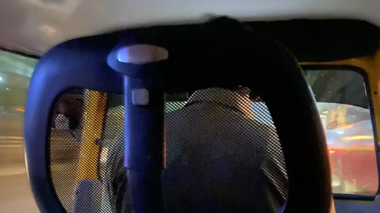 Bengaluru auto driver's unconventional commute goes viral - Check pics